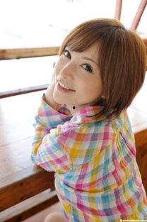 桐原里美av,AV界璀璨星辰的闪耀时刻