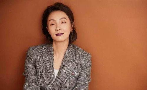 下眼眶凹陷的明星,揭秘下眼眶凹陷的神秘魅力