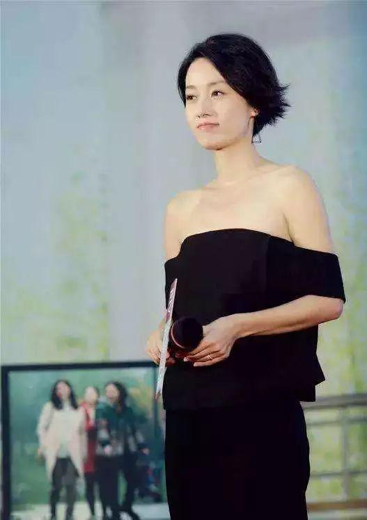 肩窄女明星,优雅与力量的完美融合