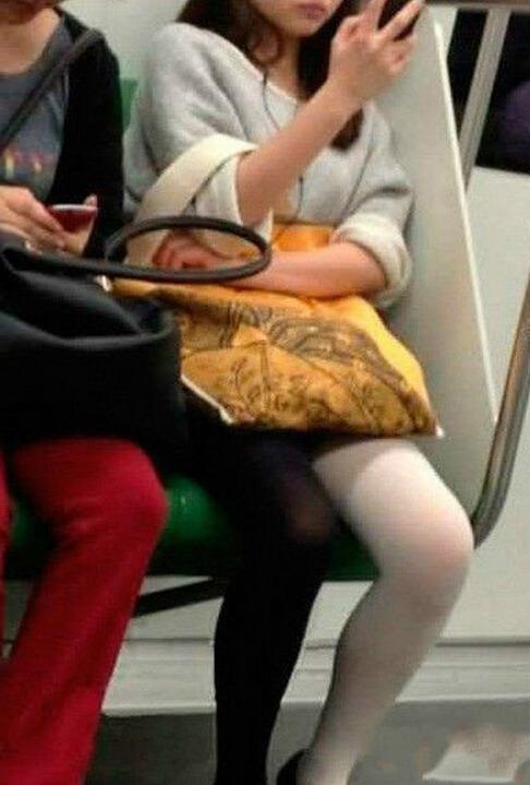 关婷娜穿丝袜的照片,关婷娜性感造型惊艳亮相