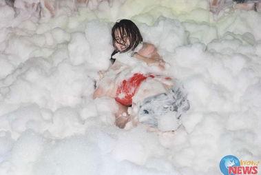 c奶av,一场关于成人娱乐的深度探讨